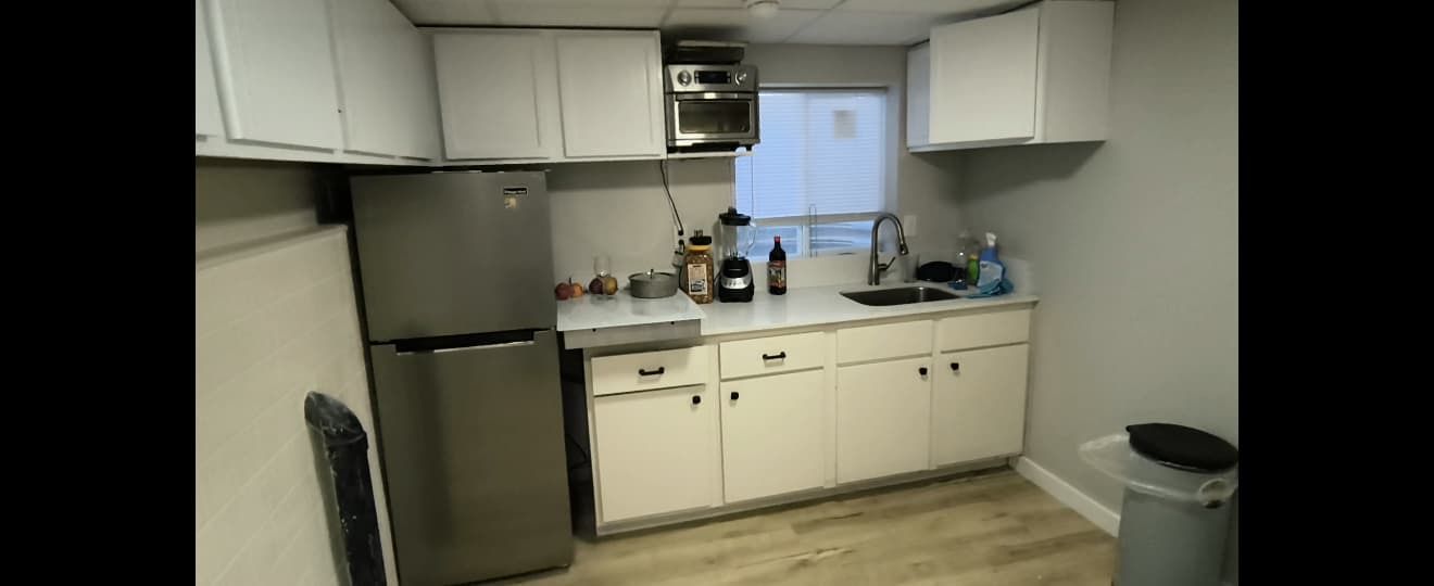 Main image 7