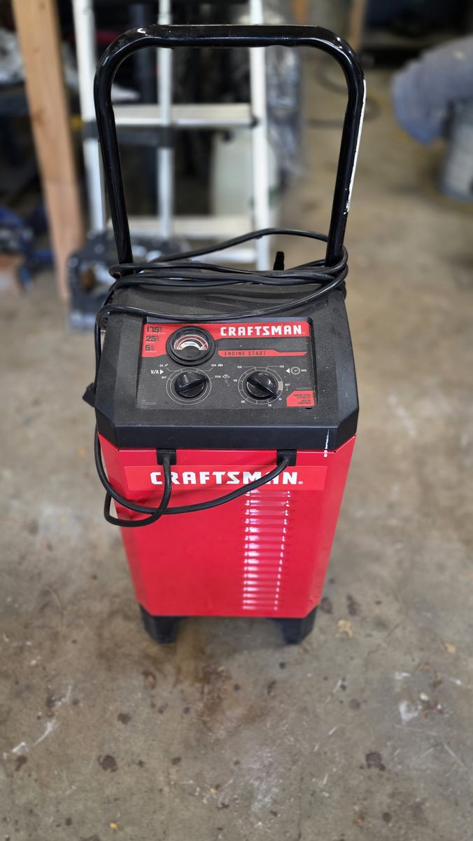 Craftsman 12 or 6 volt portable battery charger