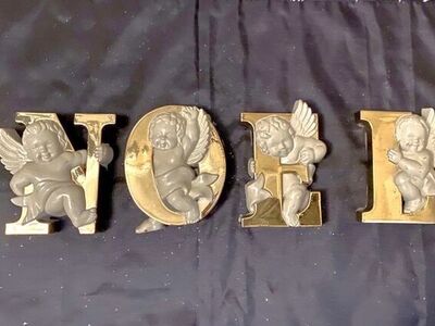 VINTAGE GILDED GOLD NOEL w/ Adorable ANGELS - Looks Great Anywhere - See All Photos