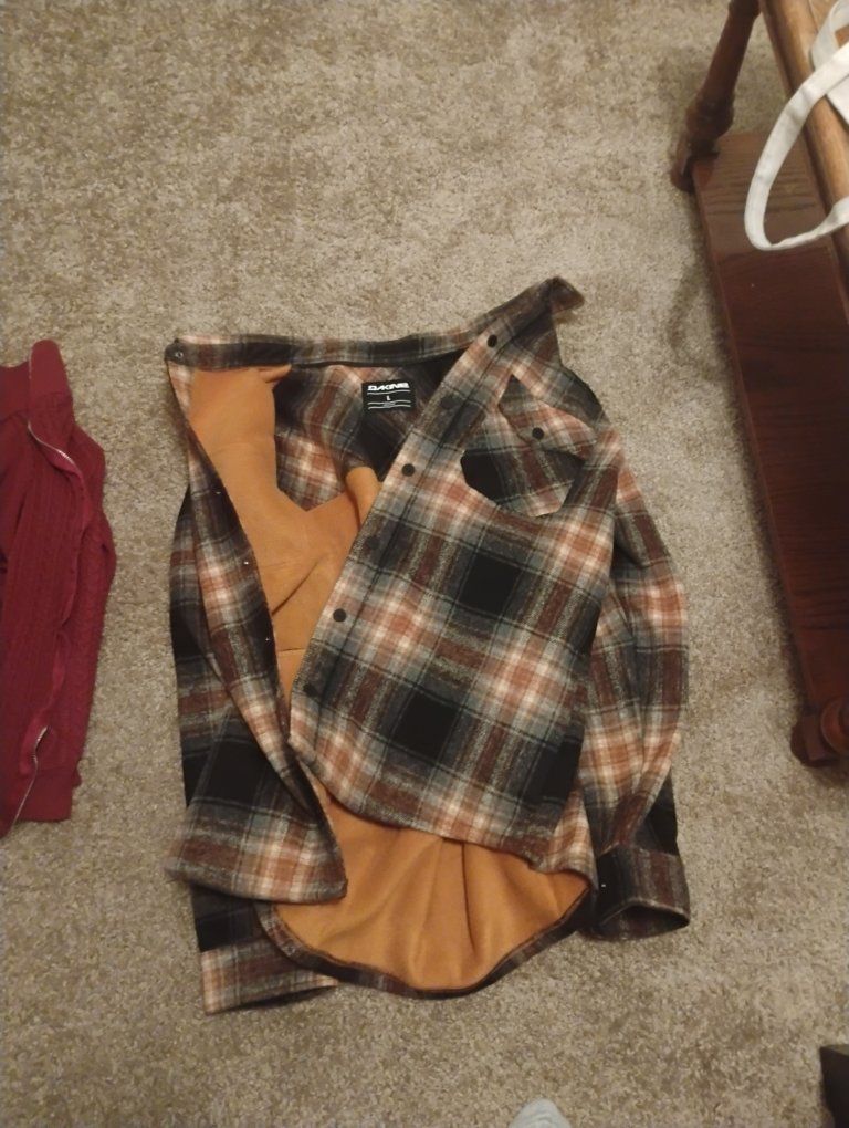 Dakine Men's Plaid Flannel Shirt - L, Long Sleeve, Lined for Warmth, Excellent Condition