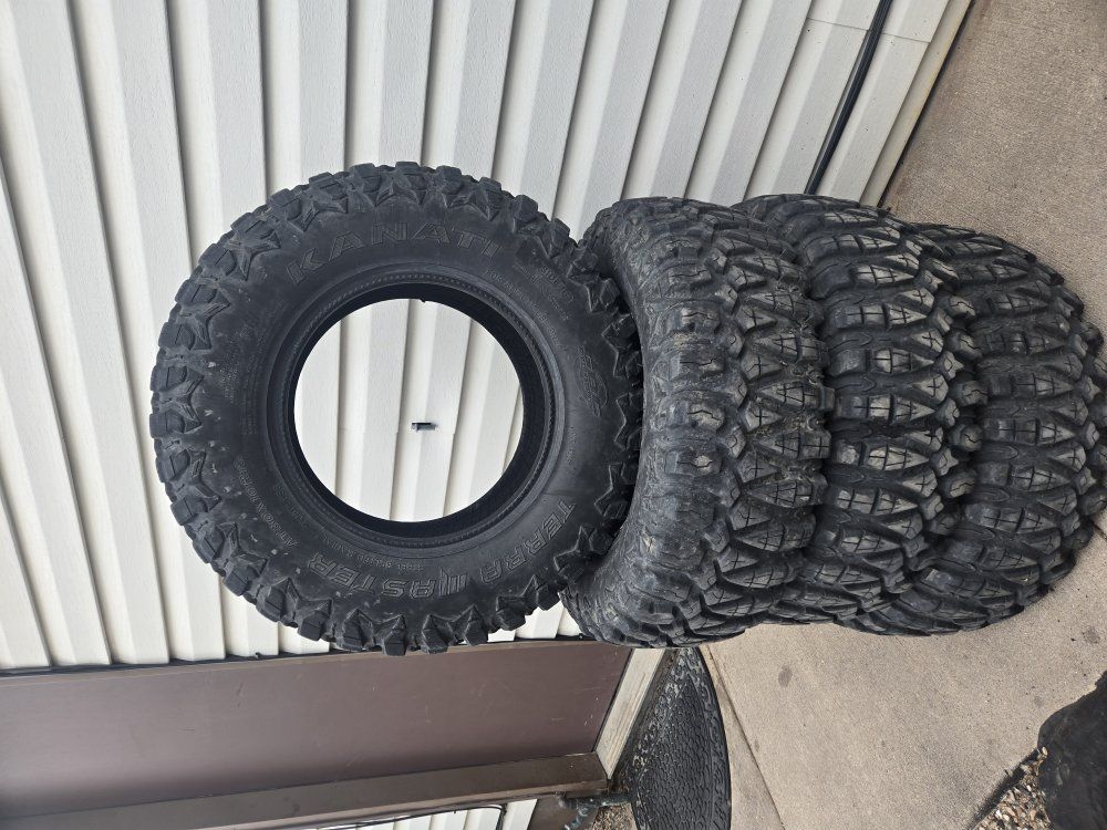 side by side used tires