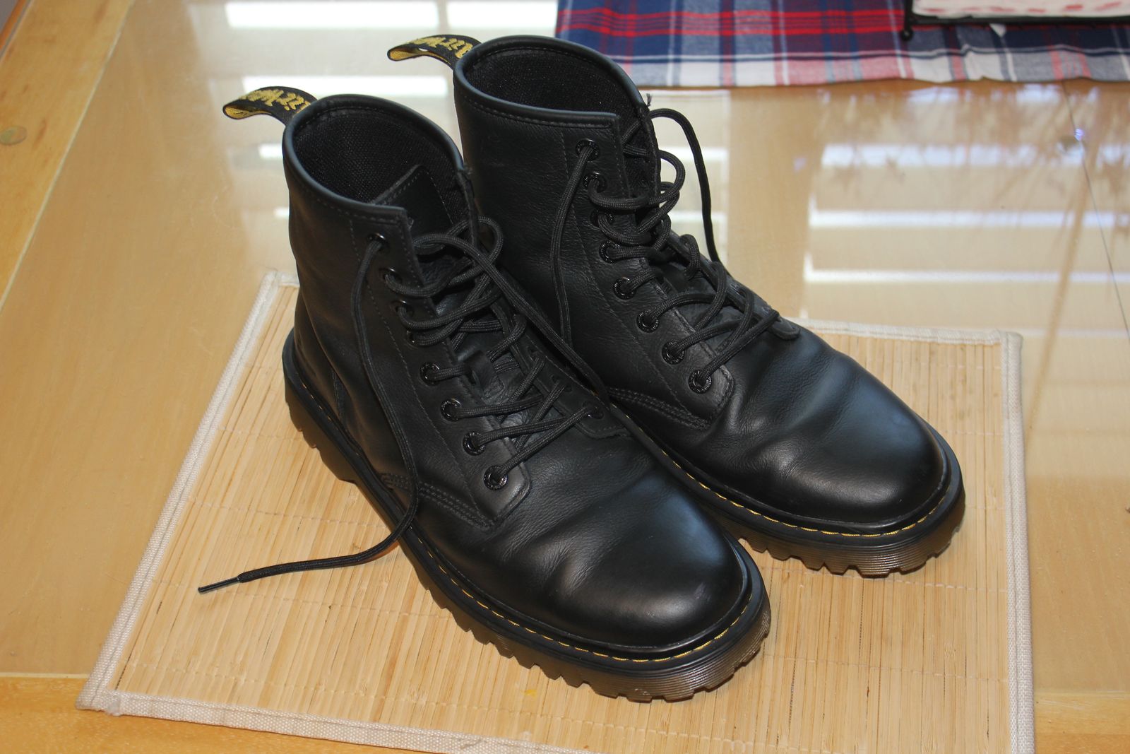 Dr Marten Air Wair shoes, size 10M-11L