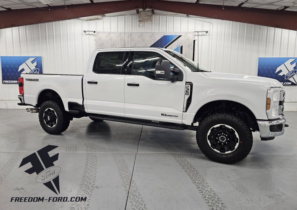 2026 Ford F-350 Super Duty XLT