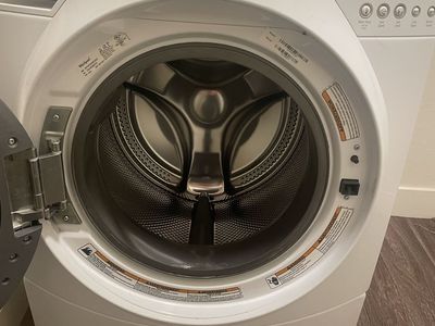 Whirlpool Duet Front-Load Electric Washer - White, Used Good Condition