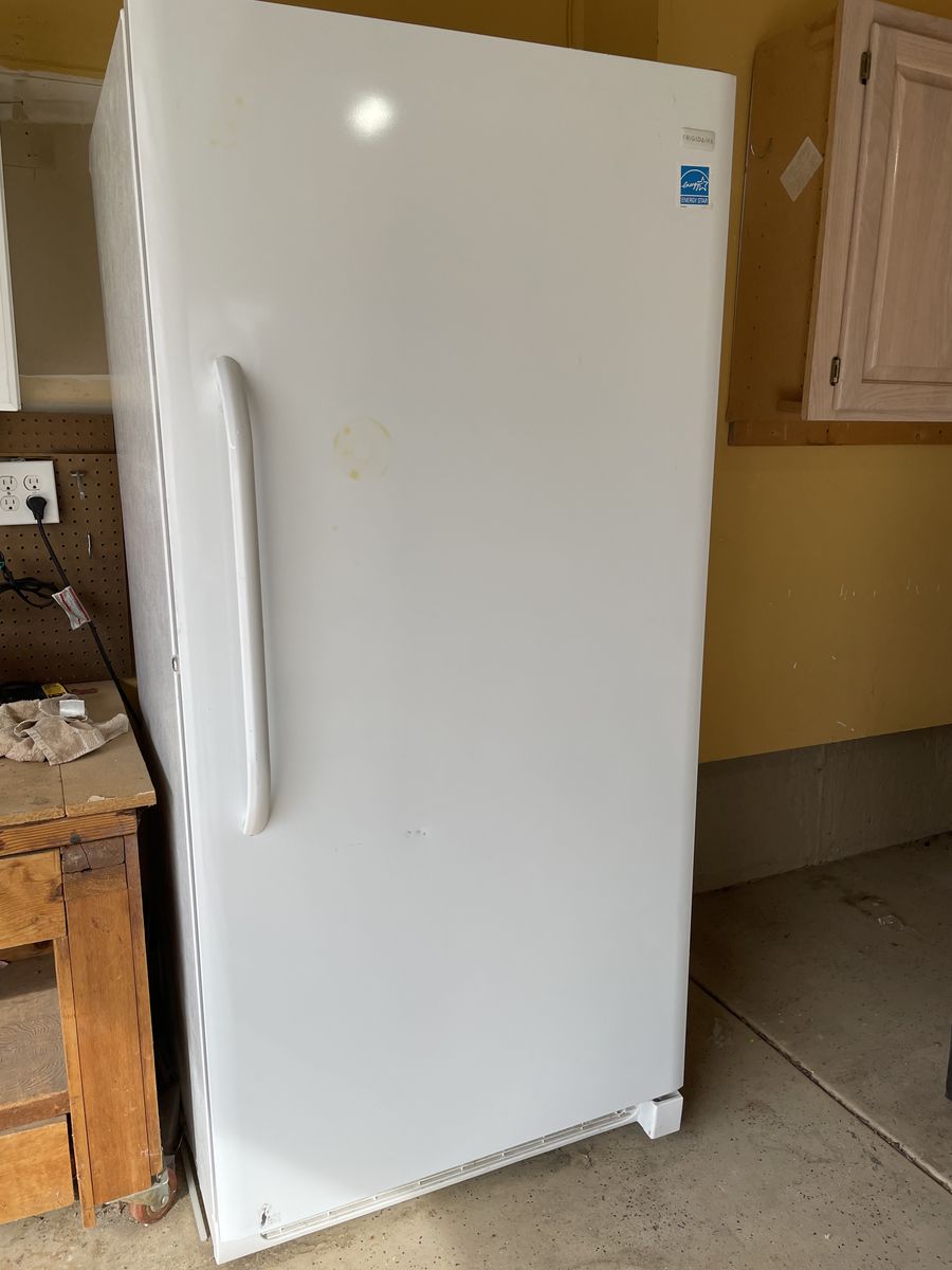 Used Frigidaire 16.6-cu ft Frost-free Upright Freezer