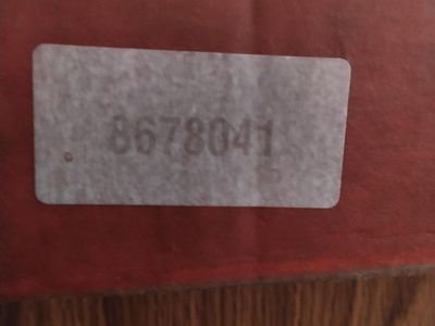 New 700R4 Automatic Transmission Valve Body 8678041 - Unused in Box