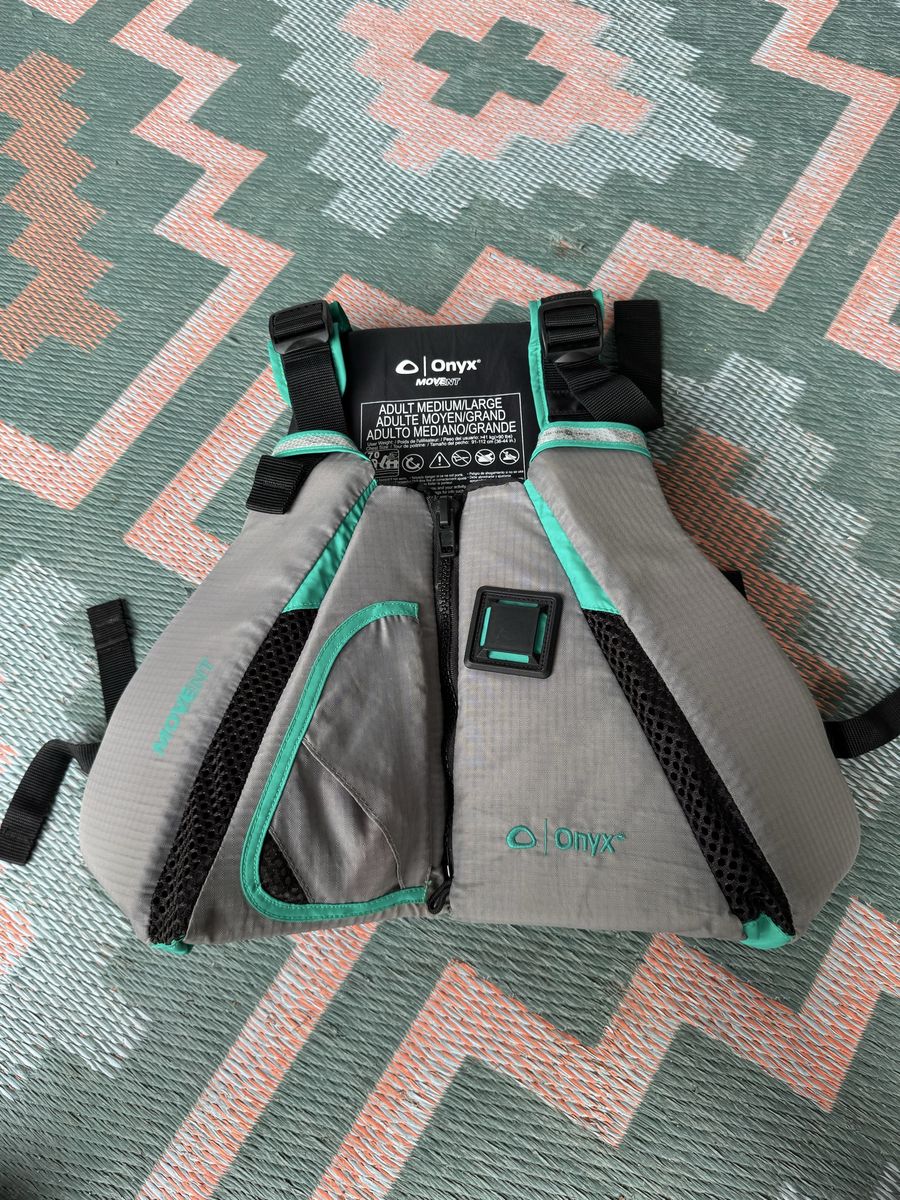 Onyx MoveVent Dynamic Life Vest PFD Gray Teal Adult Medium/Large