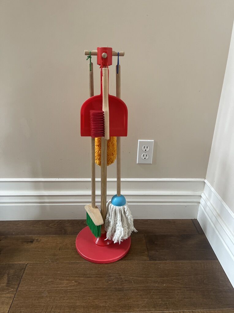 Melissa & Doug Cleaning Station