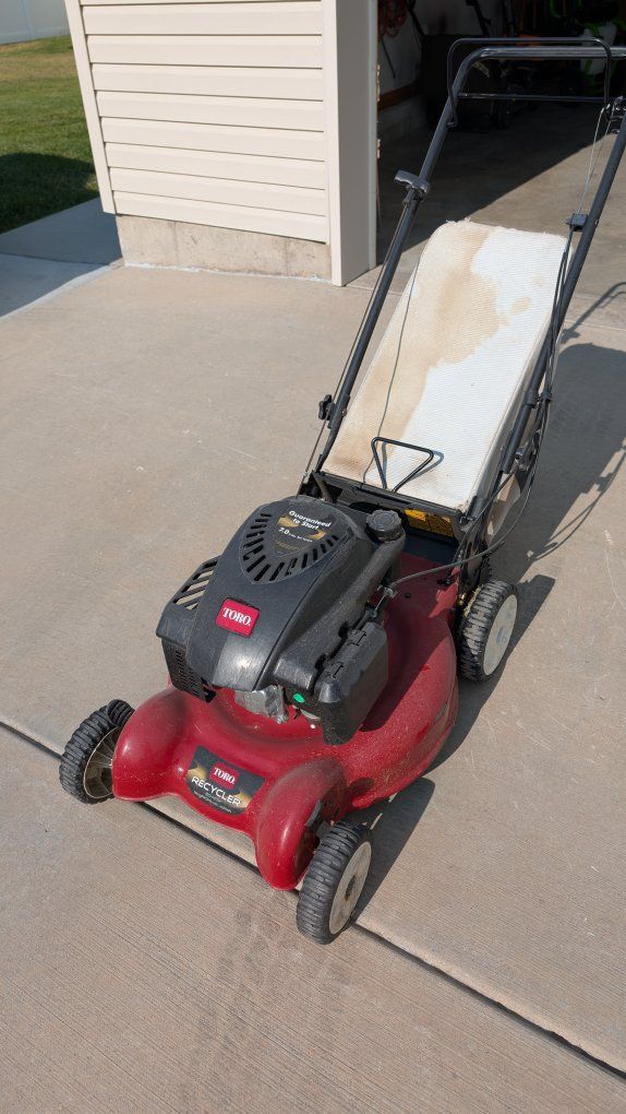 Toro Recycler 159cc Gas Walk-Behind Rear Wheel Drive Lawn Mower - Used, Good Condition