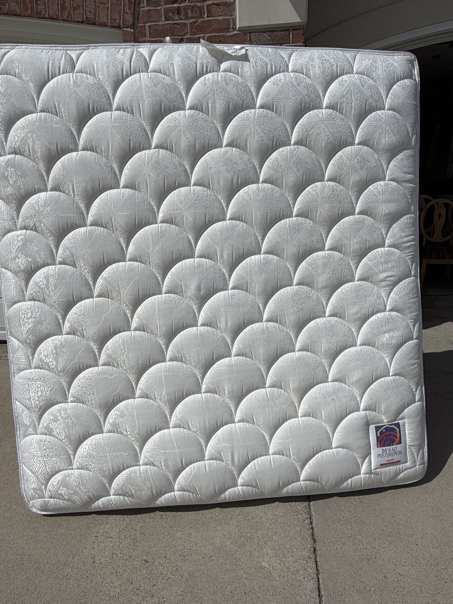 King size mattress and box springs