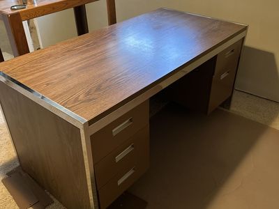 Office Desk – Great Condition