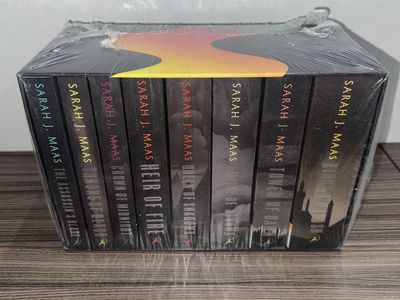 Throne of Glass Complete 8 Book Set