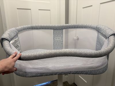 Free HALO Bassinet – Good Condition – Pickup