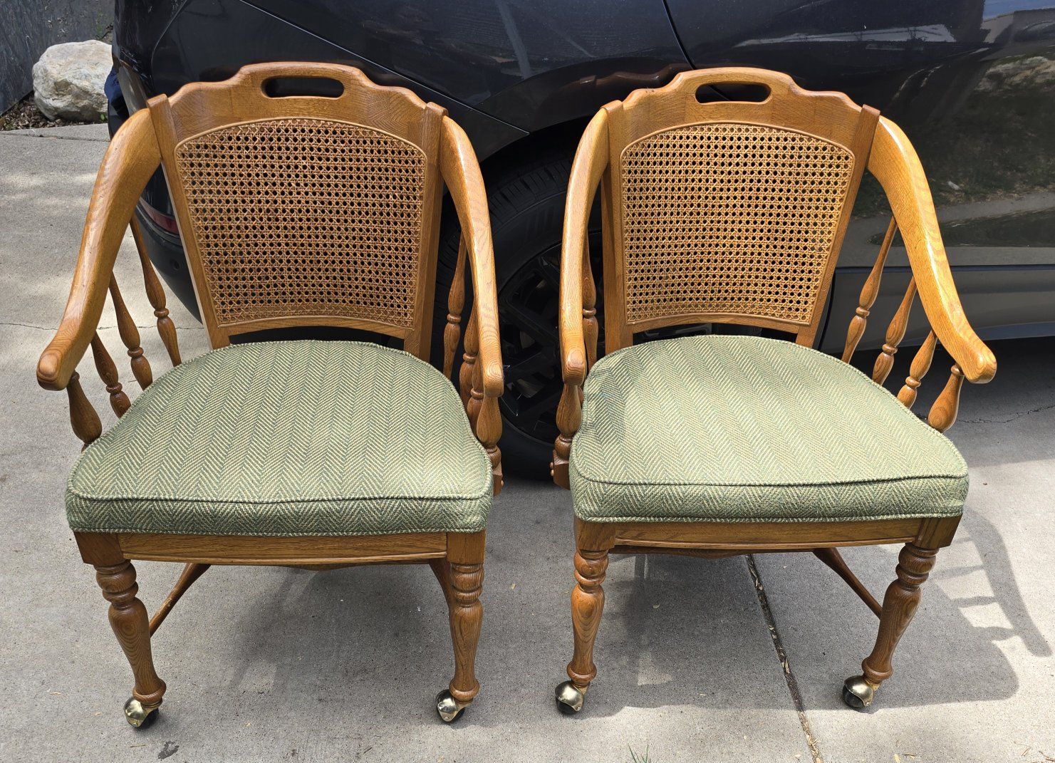 Beautiful Chair Set