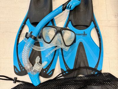 Adult snorkel set