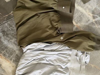 Lululemon Women's Athletic Pants Joggers Olive Green and Light Grey size 10