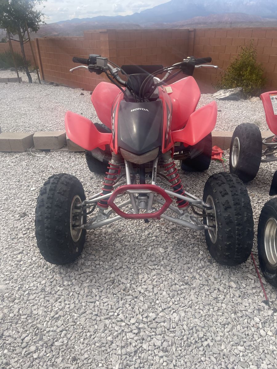 Honda TRX 450R ATV 4-Wheeler Red Used