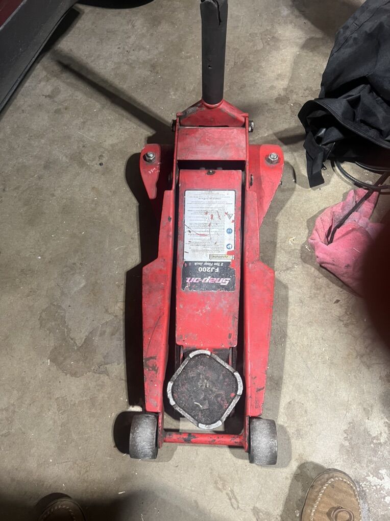 Snapon 2 Ton Floor Jack