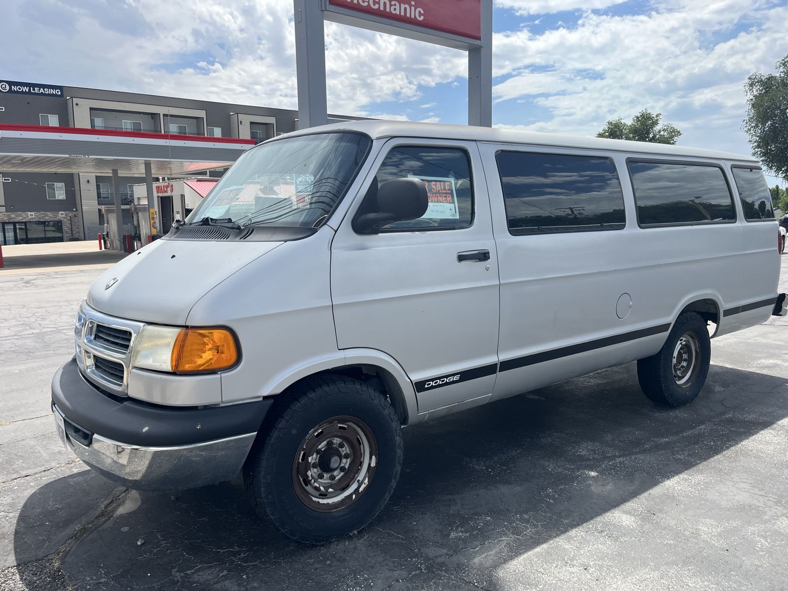 Dodge Ram Passenger Van - Silver Full-Size Van