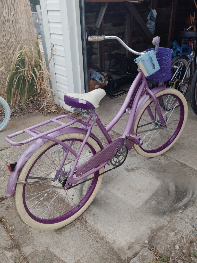 Vintage Huffy Women's Cruiser Bicycle - Purple with Front Basket and Rear Rack