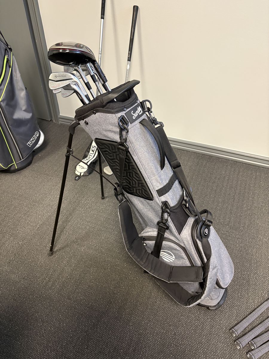 Sunday Golf Bag