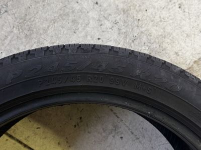 Pirelli tires / P245/45 R20 -99V