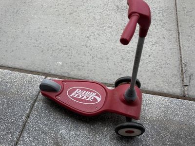 Radio Flyer Scooter