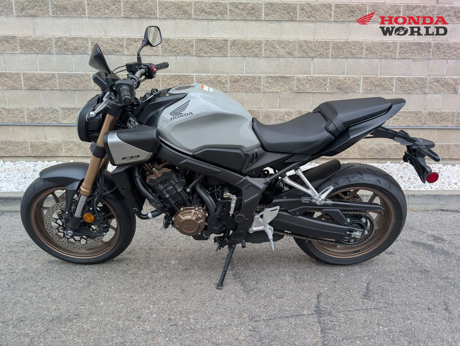 2025 Honda CB650R ABS E-Clutch