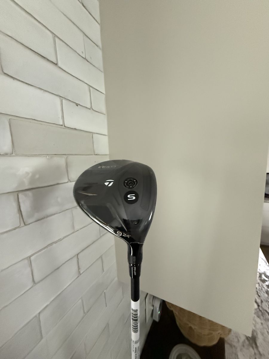 New Taylormade Qi4D 9 Wood