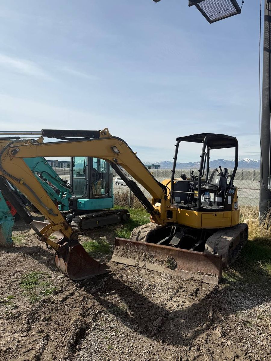 2016 CAT 305.5E Mini Excavator - 2,500 Hrs - Rubber Tracks