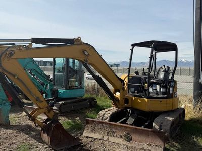 2016 CAT 305.5E Mini Excavator - 2,500 Hrs - Rubber Tracks