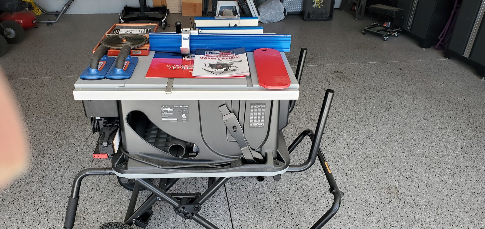 SawStop Jobsite Saw PRO Portable Table Saw w/ Stand, Dado Blade & Accessories - Excellent Condition