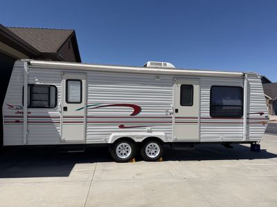 1998 Jayco 26’ travel trailer like new