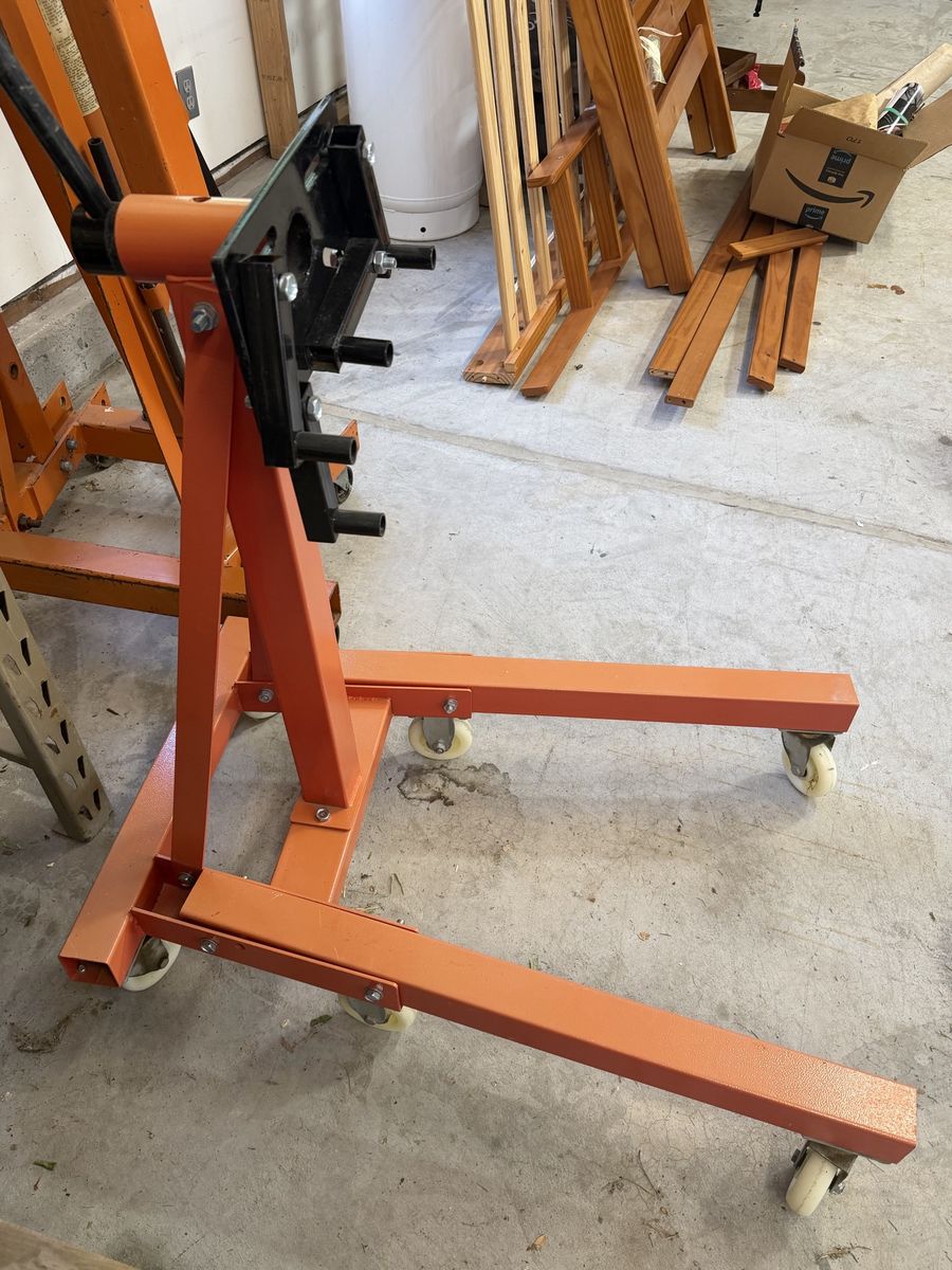 Engine lift