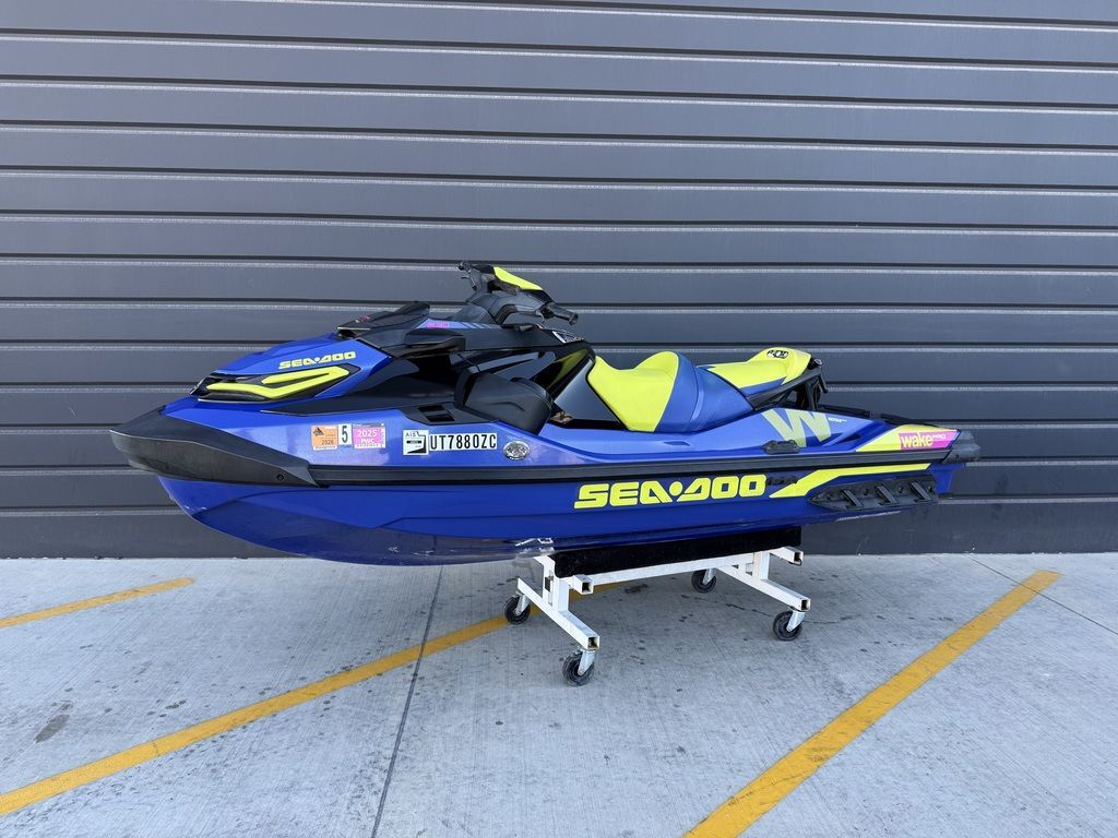 2021 Sea-Doo Wake™ Pro 230