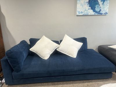 Beautiful blue Chaise Lounge