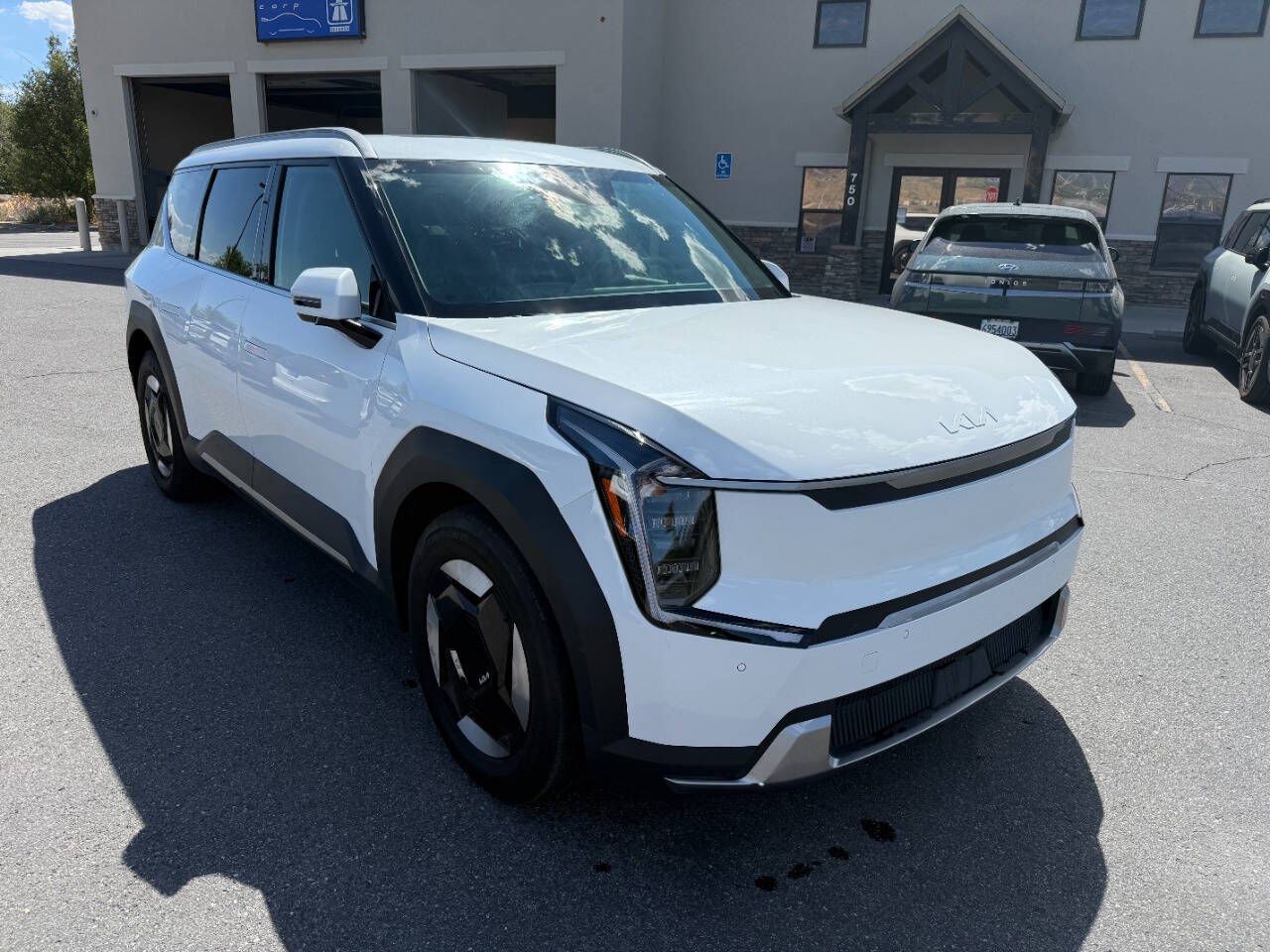 2024 Kia EV9 Wind
