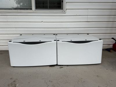 Washer/Dryer Pedastals