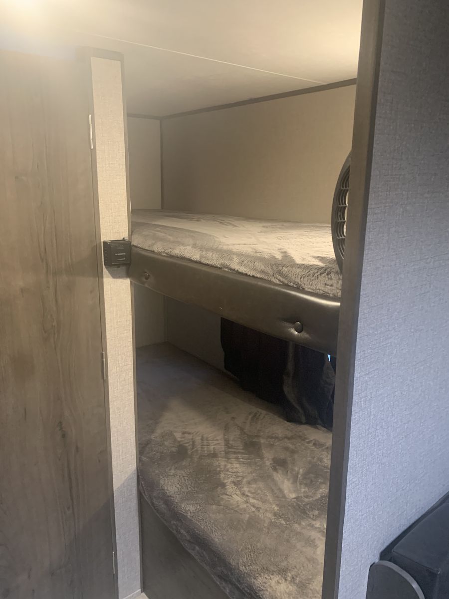 Main image 11
