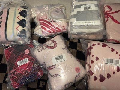 Victorias Secret Pink Sherpa Blankets