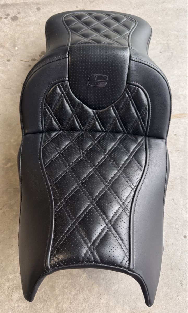 Saddle man road sofa for Indian challenger