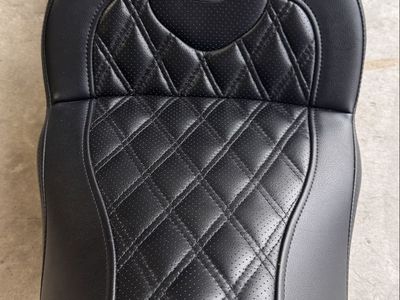 Saddle man road sofa for Indian challenger