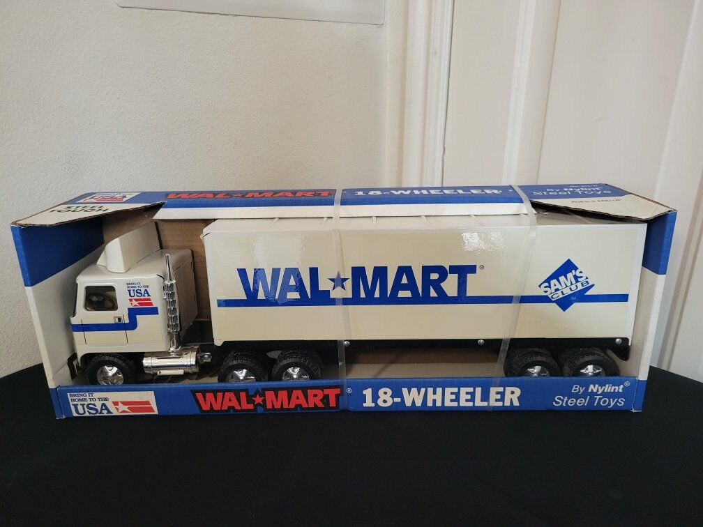 Vintage Nylon Steel Semi Tractor Trailer 21 inch W