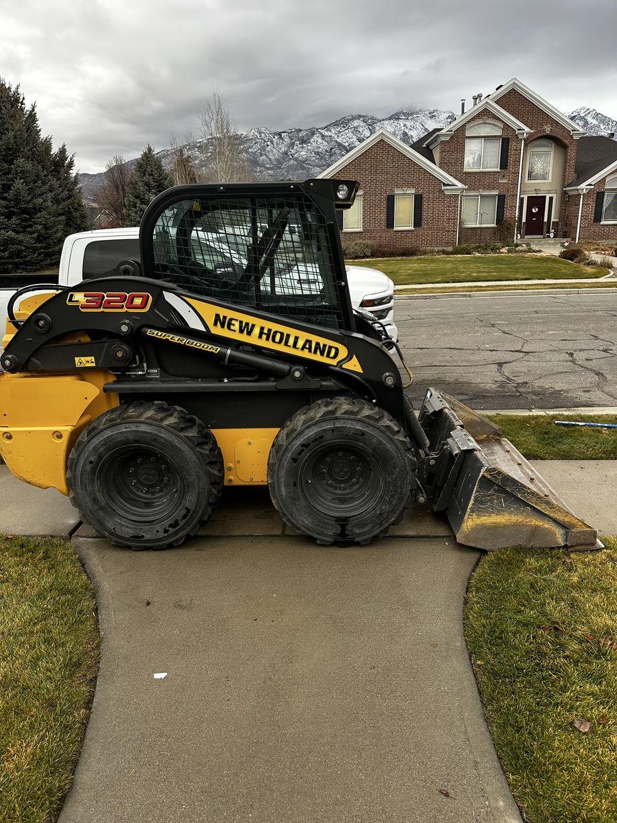 2020 New Holland L320 Skid Steer
