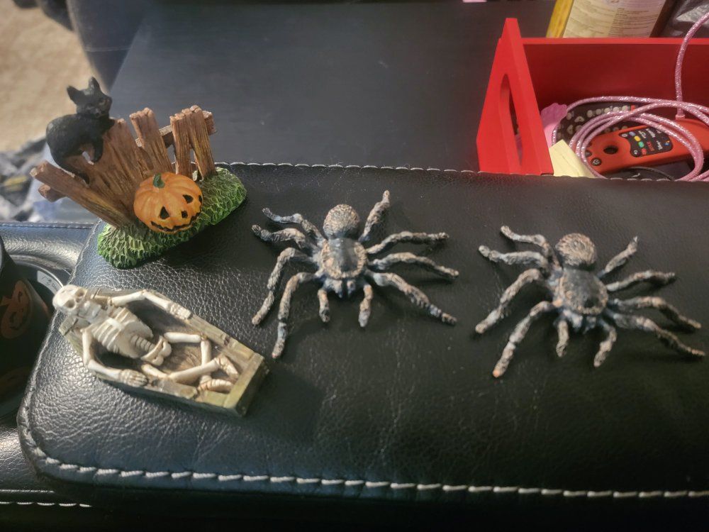 Halloween little figures