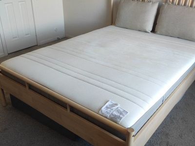 Mattress queen size
