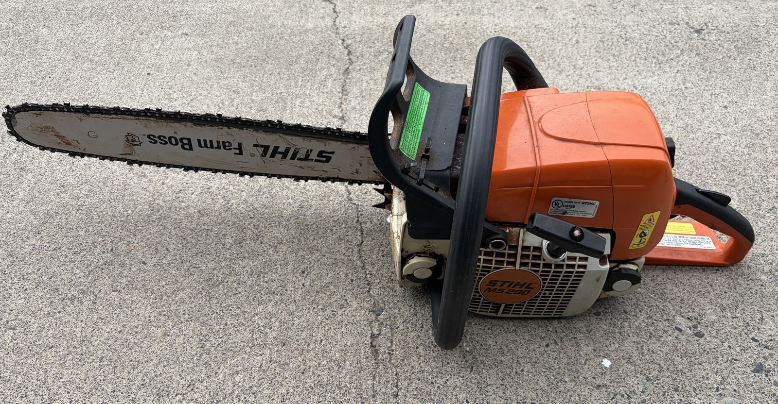 Chain Saw: STIHL MS290