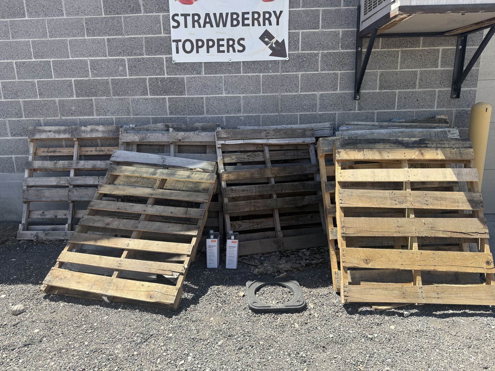 FREE Pallet Wood