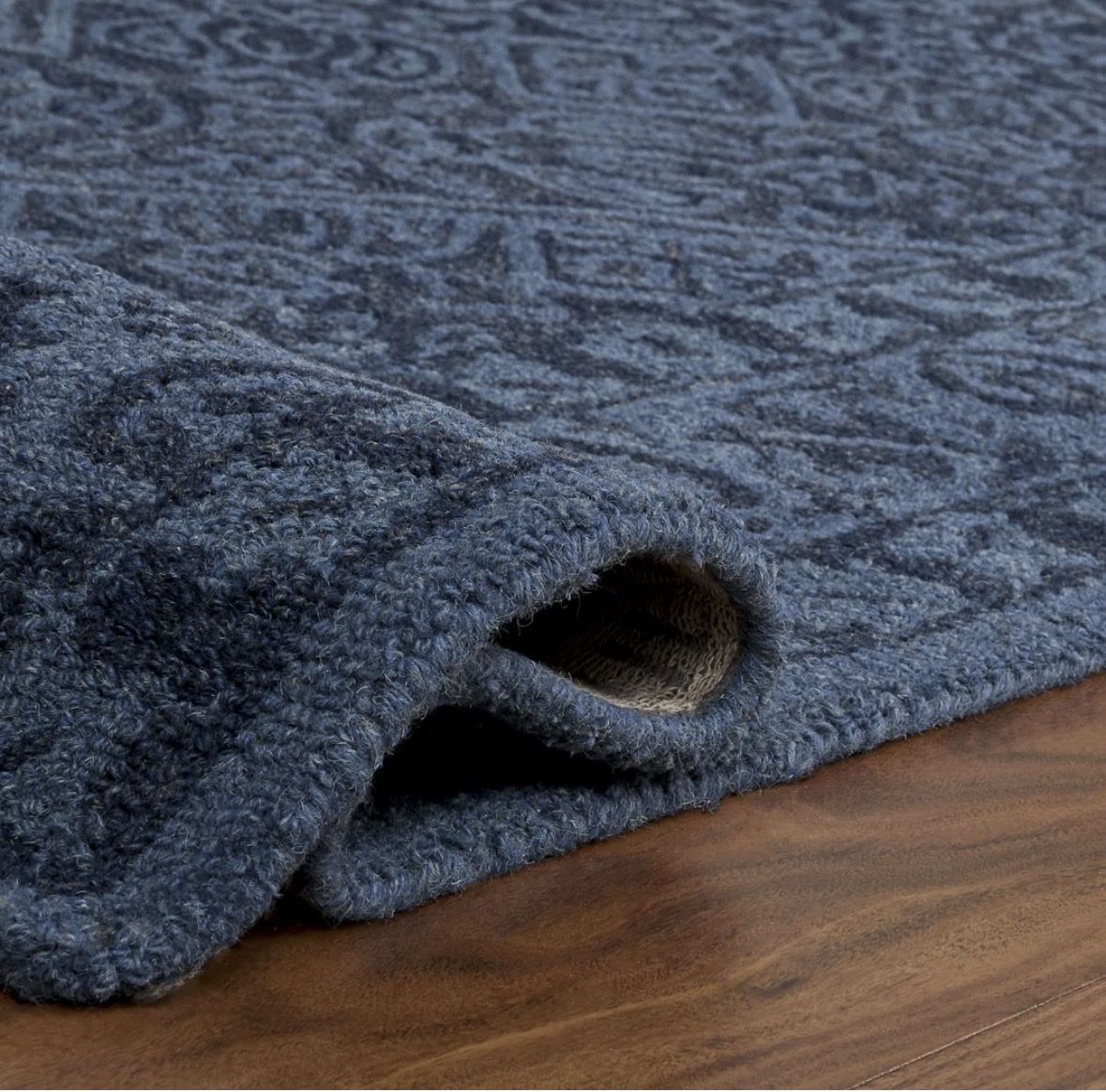 Safavieh Wool Blue Patterned Tufted Area Rug 9x9 Square