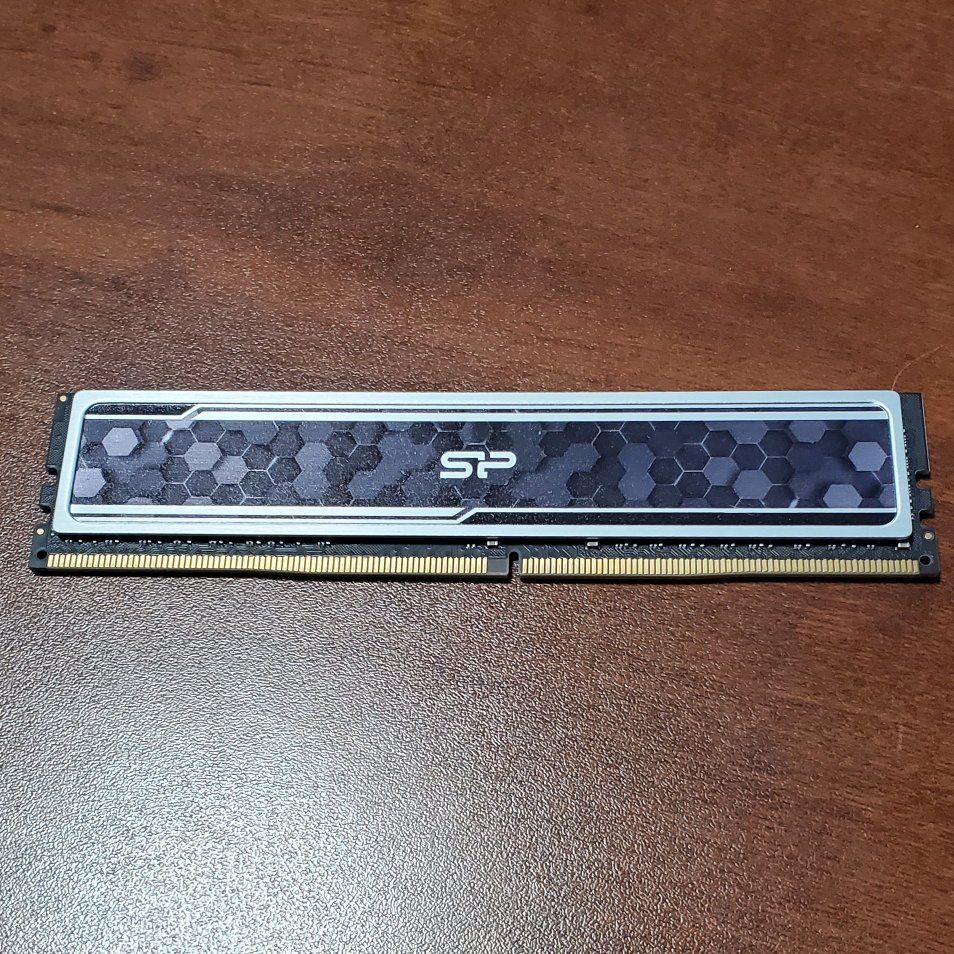 SP DDR4-3200 8GB RAM